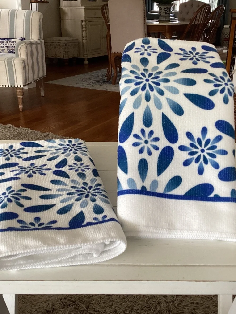 NEW Set of (2) Kitchen Hand Towels